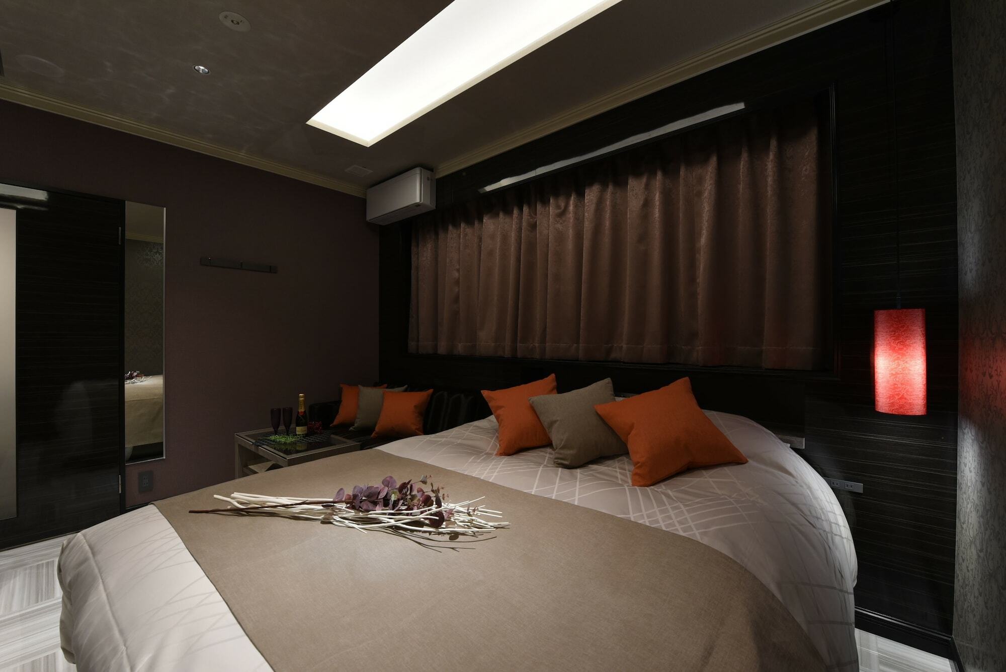 אוסקה Hotel Zen Sennichimae (Adults Only) מראה חיצוני תמונה